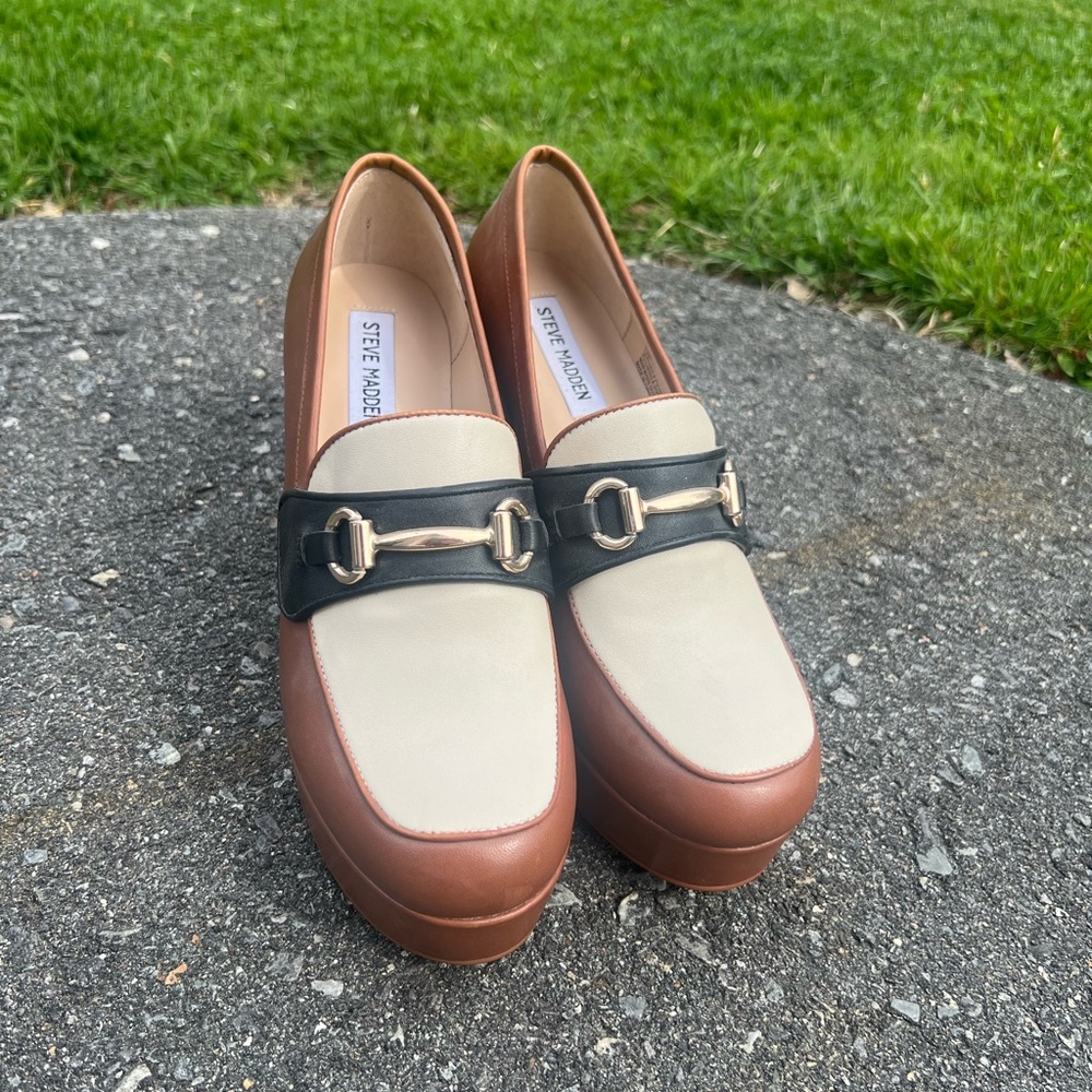 STEVE MADDEN “Cindie” Heeled Loafer Size 8